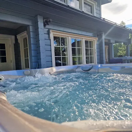 Willa Punahilkka - 10 Hloe, Laensi-himos Jämsä