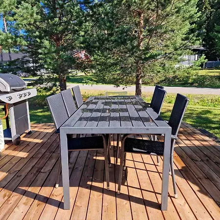 Punahilkka - 10 Hloe, Laensi-himos Villa *