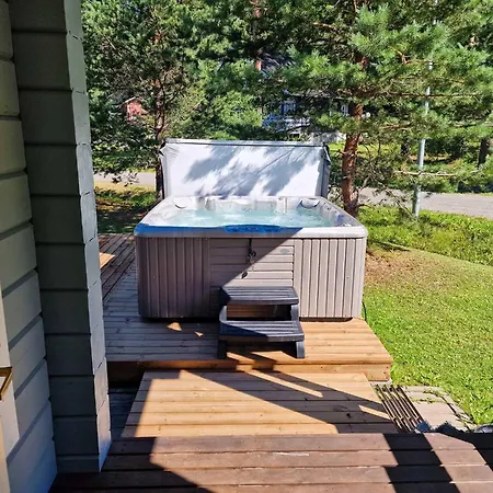 Villa Punahilkka - 10 Hloe, Laensi-himos