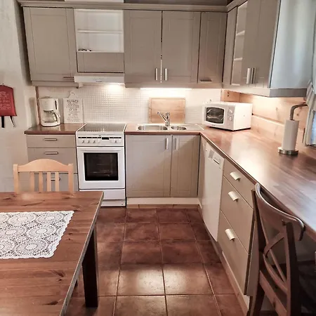 Villa Punahilkka - 10 Hloe, Laensi-himos
